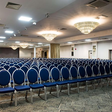 Doubletree By Hilton Aberdeen Treetops 外观 照片