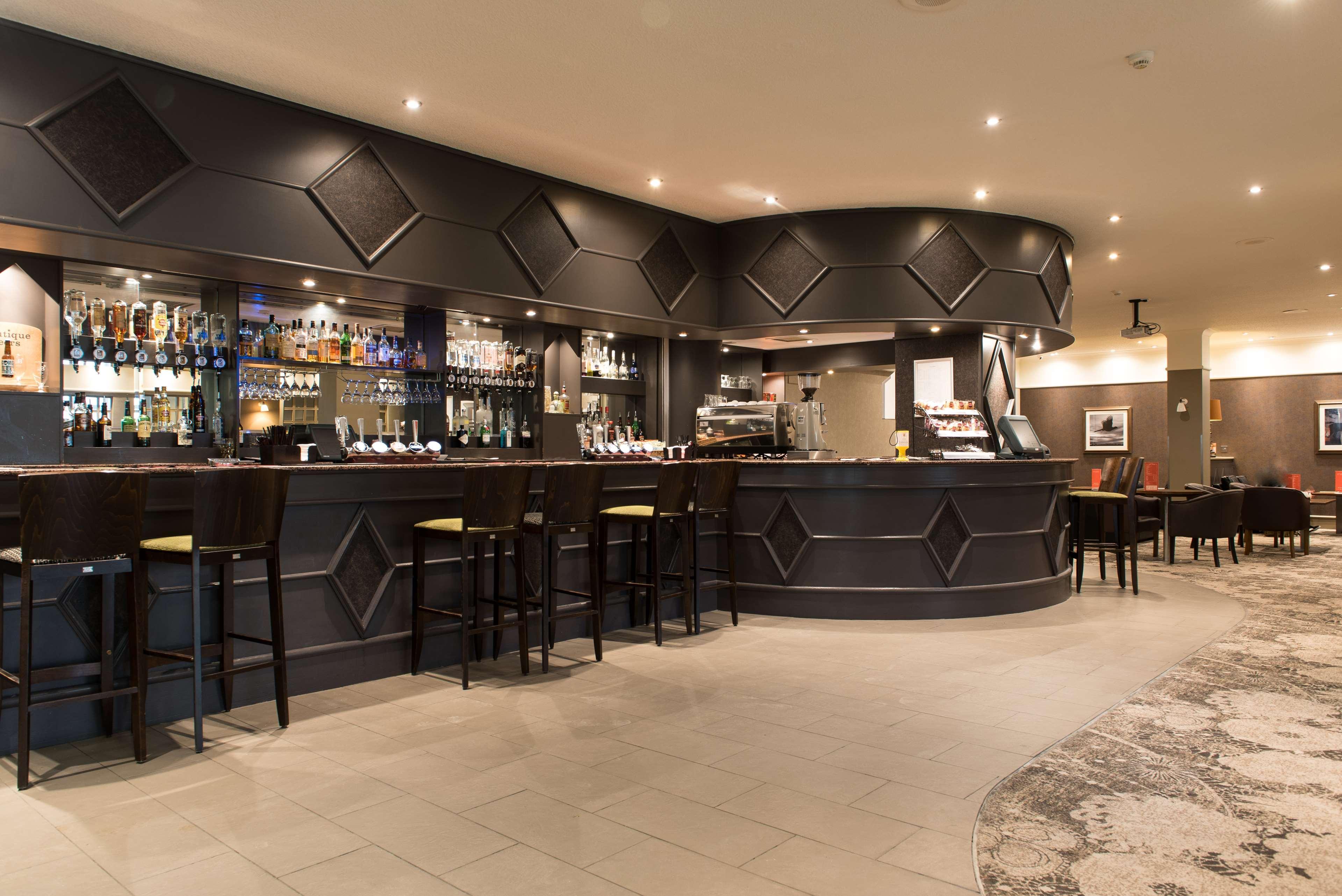 Doubletree By Hilton Aberdeen Treetops 外观 照片