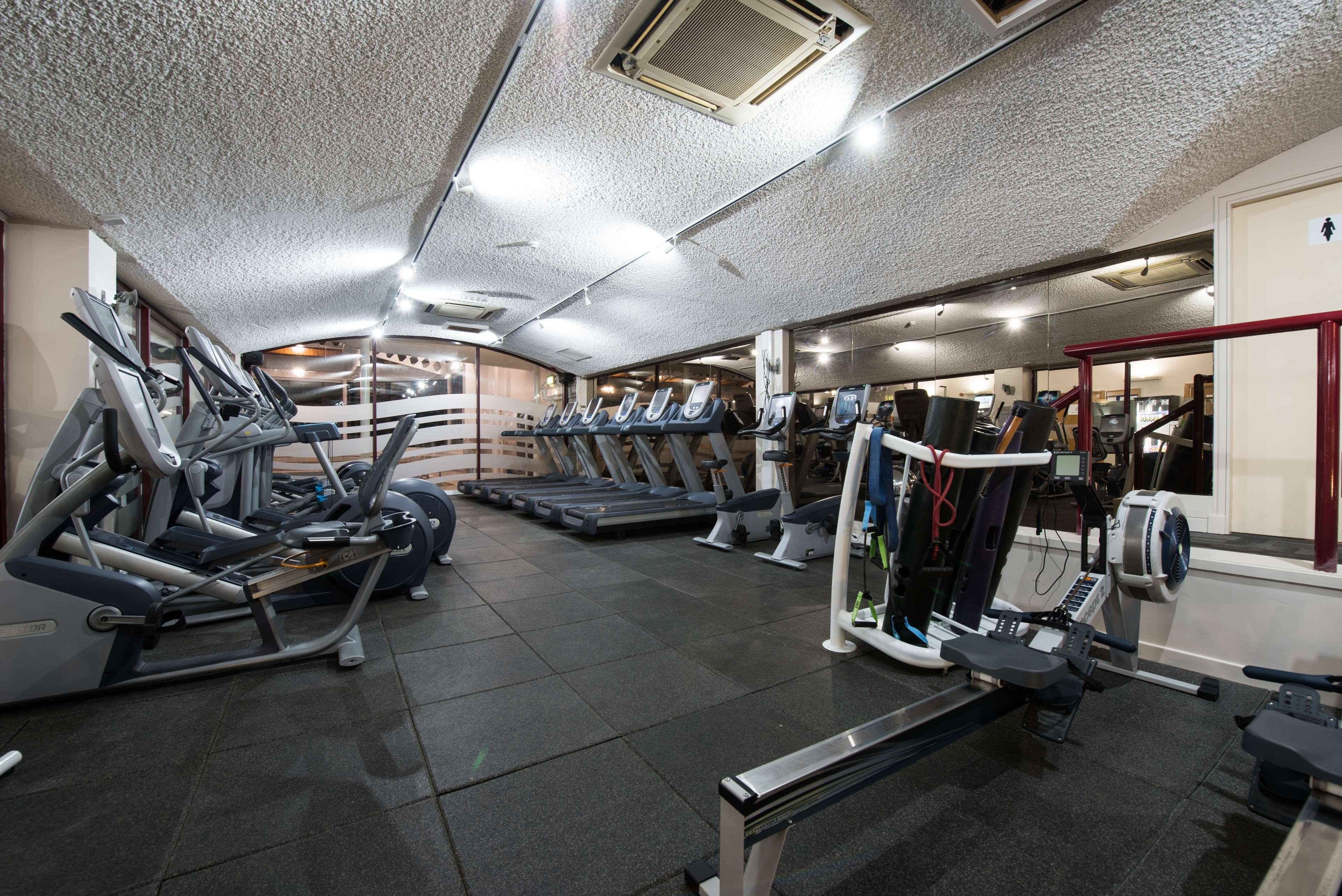 Doubletree By Hilton Aberdeen Treetops 外观 照片