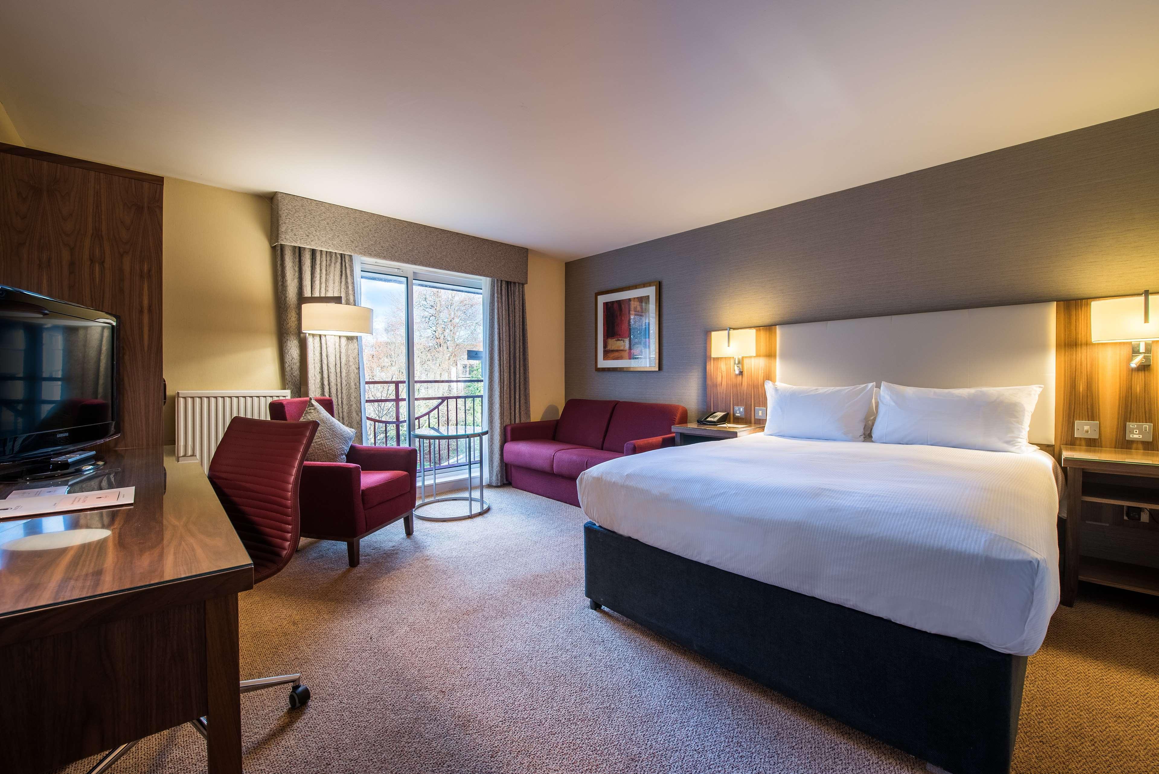 Doubletree By Hilton Aberdeen Treetops 外观 照片