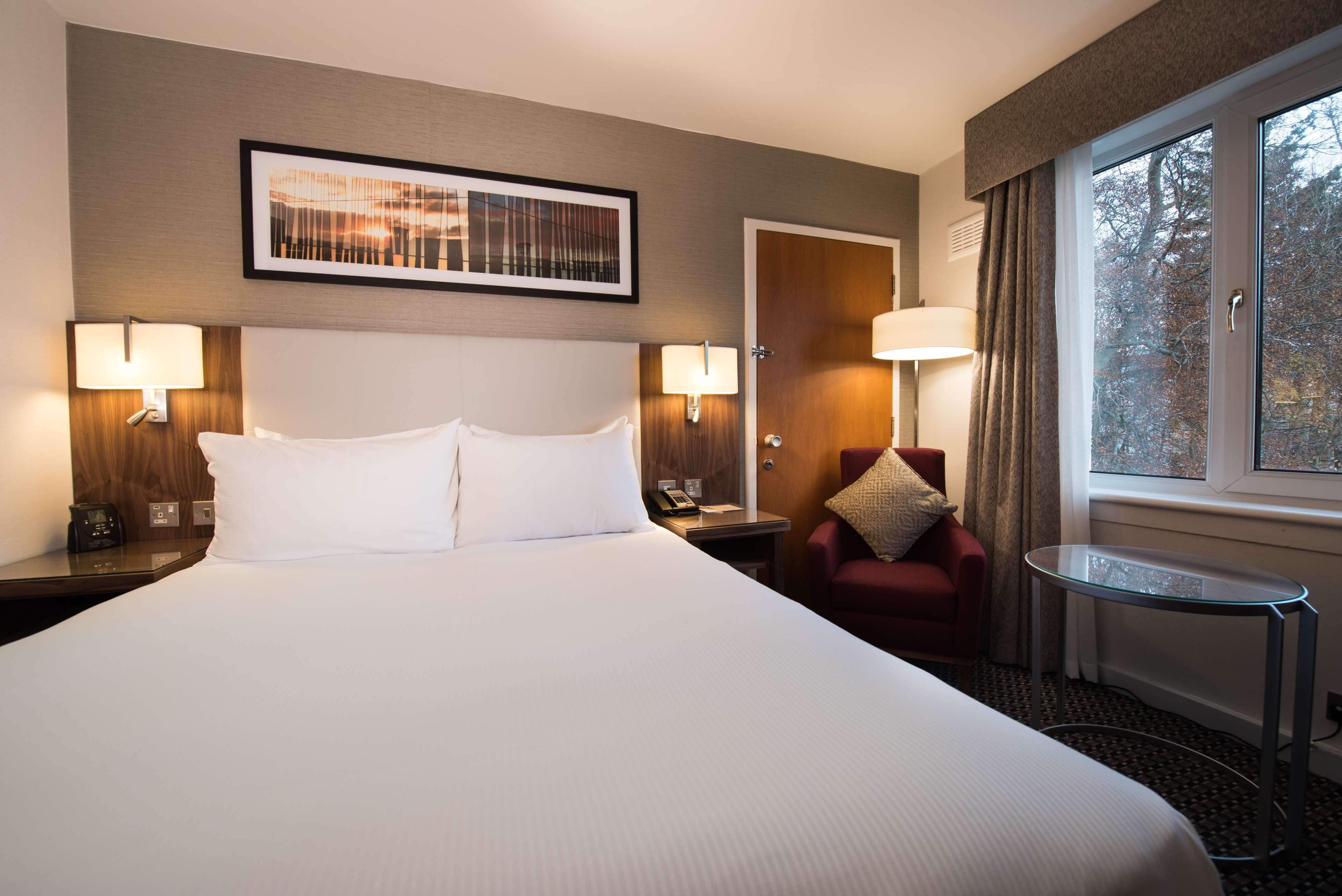 Doubletree By Hilton Aberdeen Treetops 外观 照片
