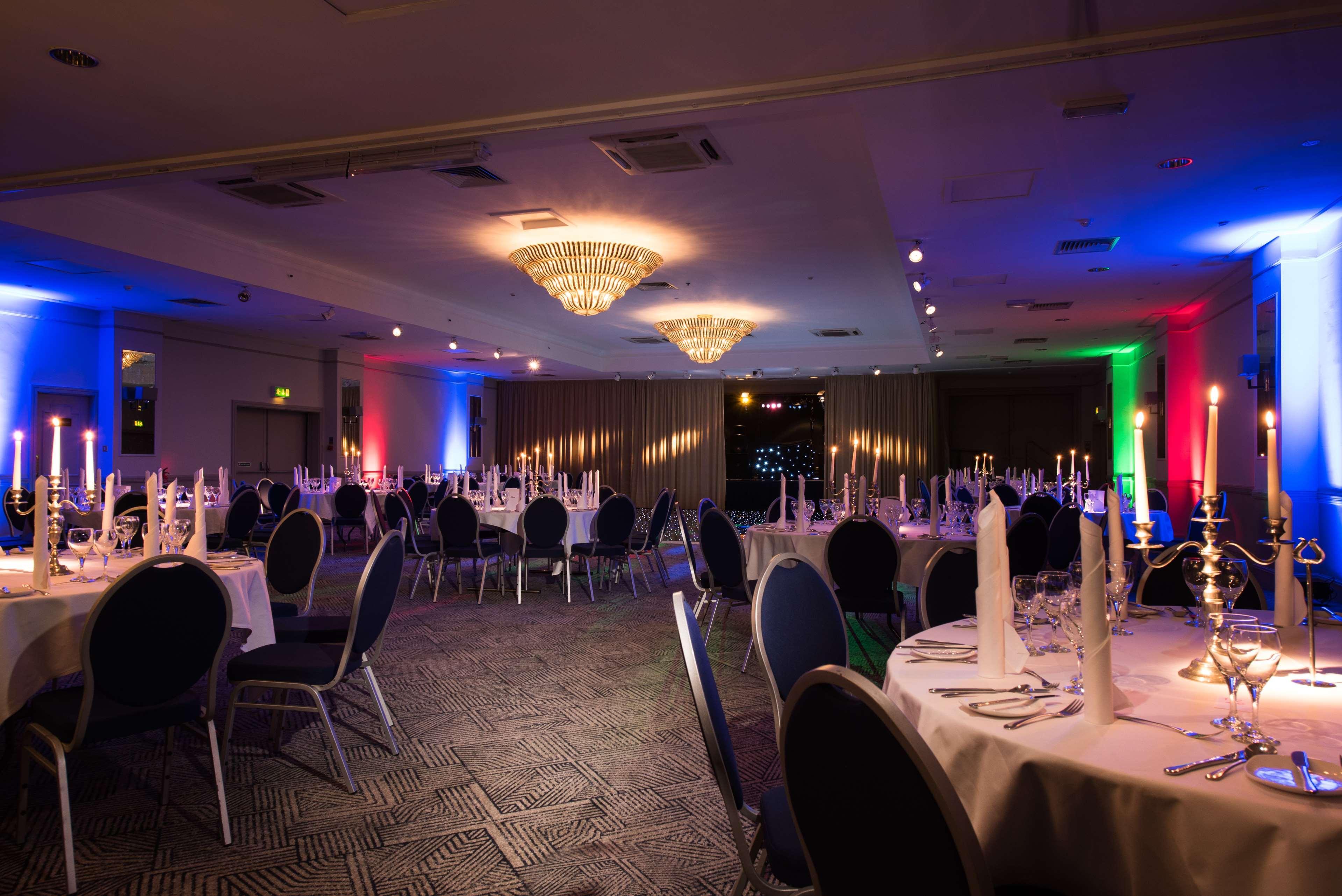 Doubletree By Hilton Aberdeen Treetops 外观 照片