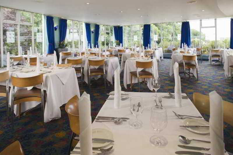 Doubletree By Hilton Aberdeen Treetops 餐厅 照片