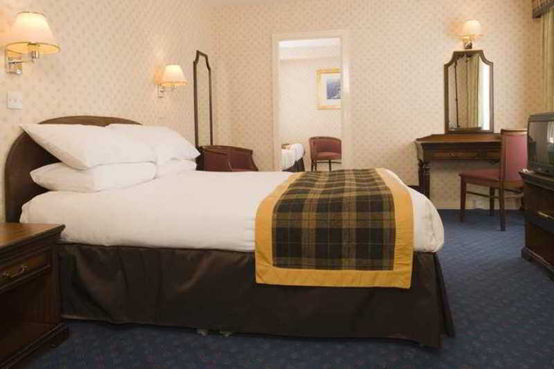 Doubletree By Hilton Aberdeen Treetops 客房 照片