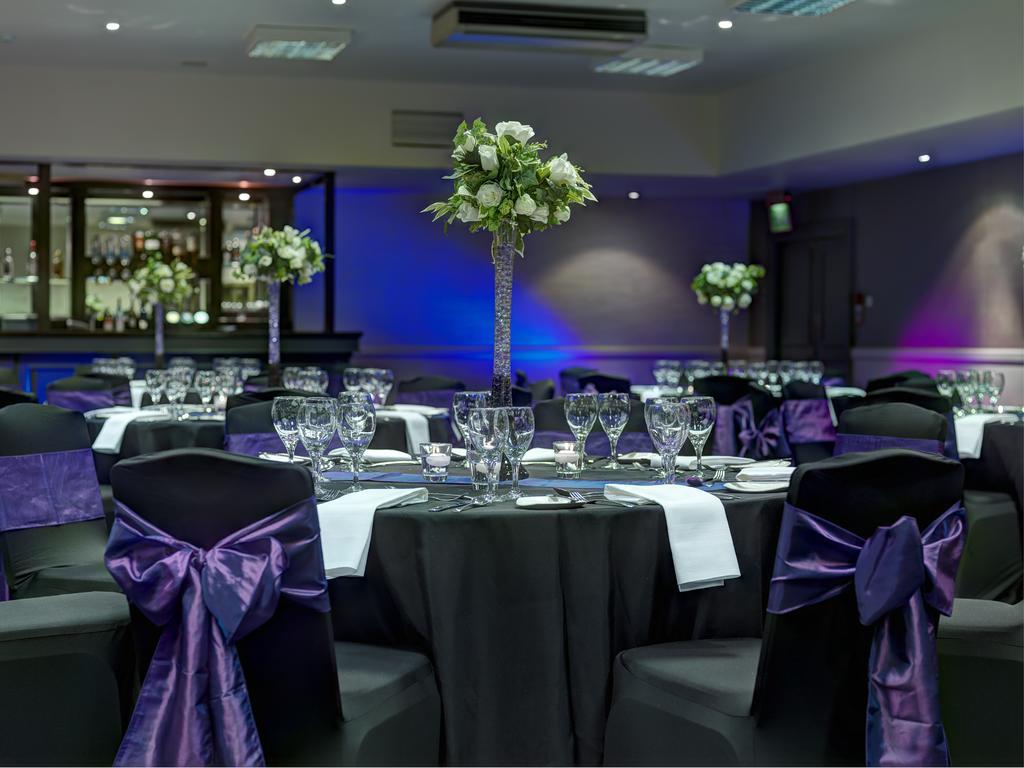 Doubletree By Hilton Aberdeen Treetops 外观 照片