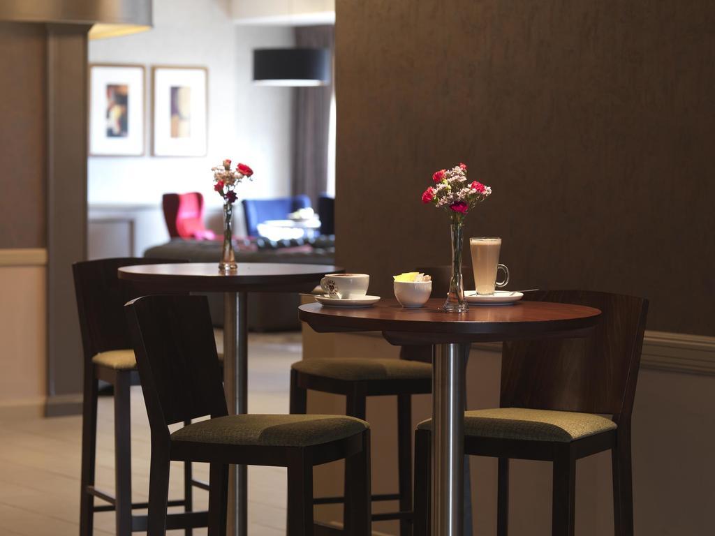 Doubletree By Hilton Aberdeen Treetops 外观 照片