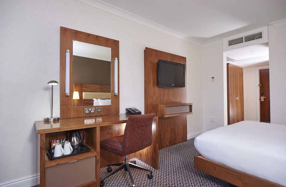 Doubletree By Hilton Aberdeen Treetops 外观 照片